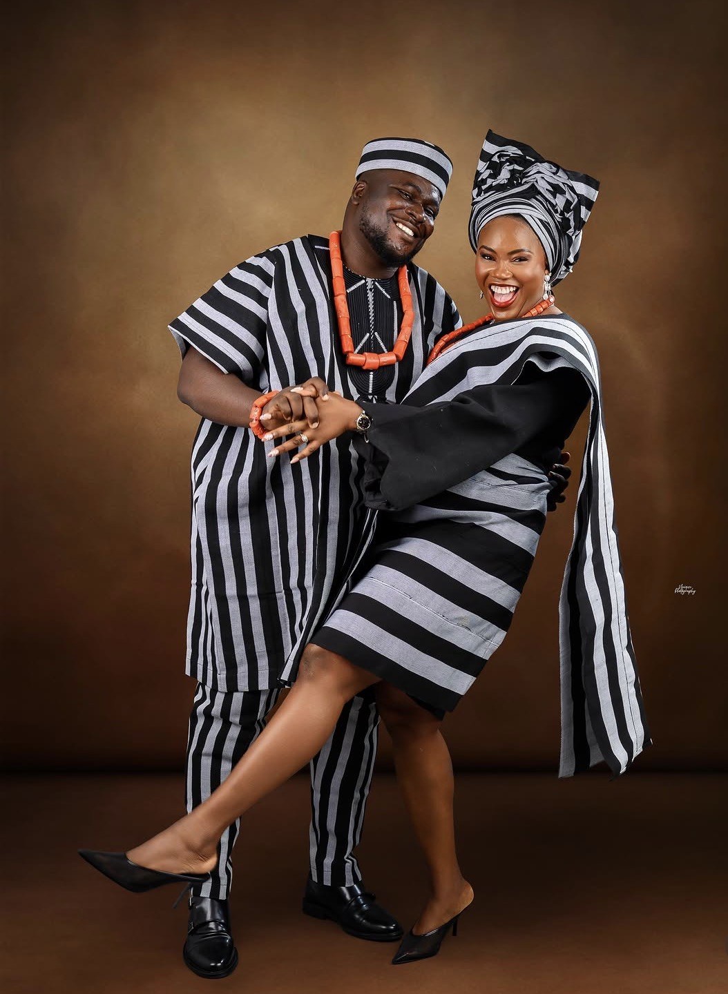 Traditional couple portrait by Unique Photography